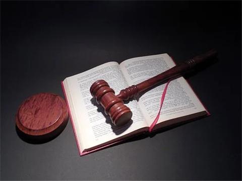 龙华中心区律师谈重新为被告指定举证和答辩期限